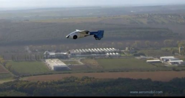 AeroMobil 3.0 รถบินได้ที่เดินทางได้กว่า 430 ไมล์ด้วยการเติมน้ำมันครั้งเดียว (มีคลิป)