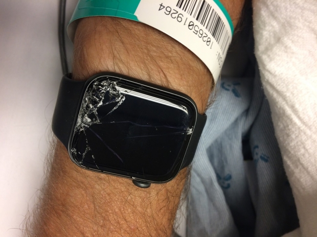 “Apple Watch” ช่วยเหลือ “นักปั่นจักรยานเสือภูเขา” หลังได้รับอุบัติเหตุพลัดตกเขา