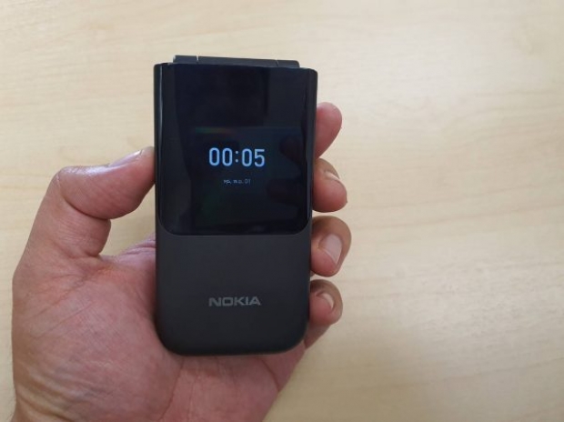 ย้อนวัยมาก! HMD “เปิดตัว Nokia 2720 Flip” 