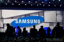Samsung เตรียมโชว์สมาร์ทโฟนที่มาพร้อมจอ OLED