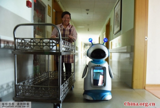 สุดเจ๋ง!!“หุ่นยนต์พยาบาล” ช่วยดูแลผู้สูงอายุ